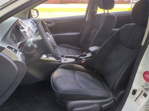 Used 2018 Nissan Sentra SR w/ SR Midnight Edition Package image 21