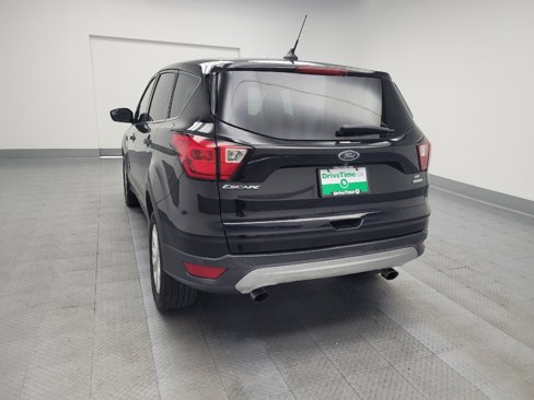 Used 2019 Ford Escape SE image 6