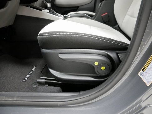 New 2025 Hyundai Venue SEL image 14