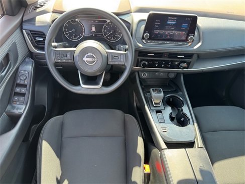 Used 2023 Nissan Rogue S image 10