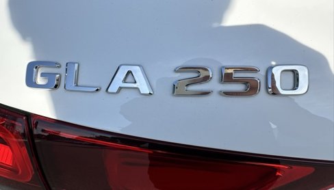 Used 2022 Mercedes-Benz GLA 250 4MATIC image 9