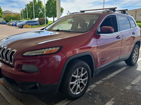 Used 2017 Jeep Cherokee Latitude w/ Comfort/Convenience Group image 2