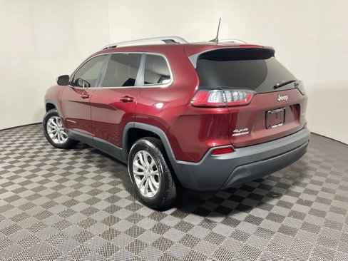Used 2019 Jeep Cherokee Latitude w/ Cold Weather Group image 9
