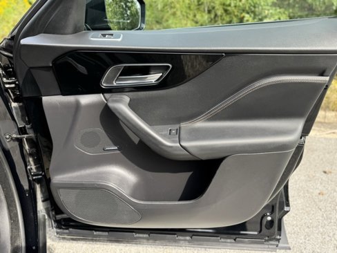 Used 2020 Jaguar F-PACE Prestige image 20
