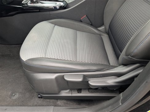 Used 2024 Chevrolet Trax LT image 18