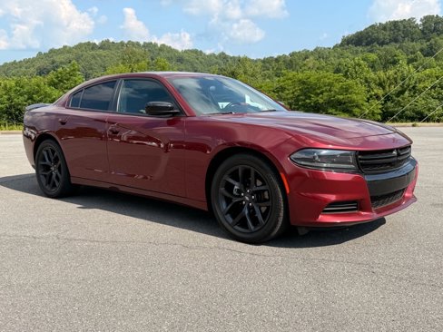 Used 2022 Dodge Charger SXT w/ Blacktop Package image 7