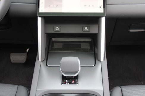 Certified 2025 Land Rover Discovery Sport S image 17