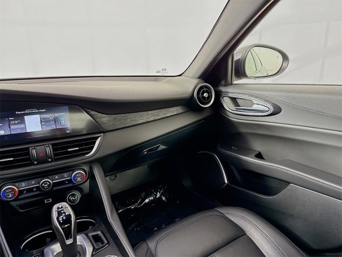 Used 2022 Alfa Romeo Giulia Sprint image 20