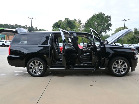 Used 2016 Chevrolet Suburban LTZ image 13