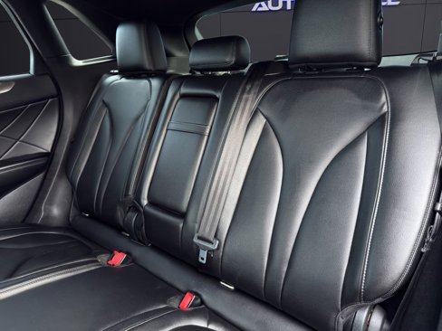 Used 2017 Lincoln MKC Premiere image 19