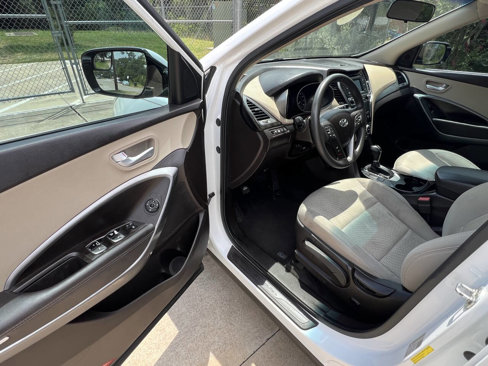 Used 2018 Hyundai Santa Fe Sport image 24