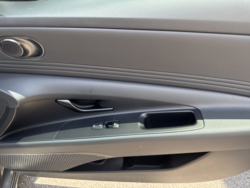 New 2025 Hyundai Elantra Sport image 17