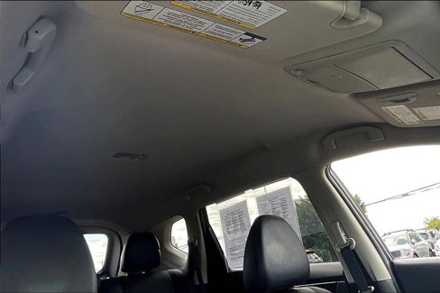 Used 2017 Nissan Rogue SL image 25