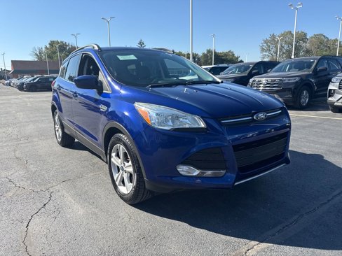 Used 2016 Ford Escape SE w/ Equipment Group 201A image 4