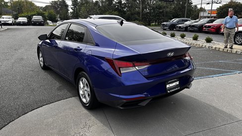 Used 2021 Hyundai Elantra SE image 5