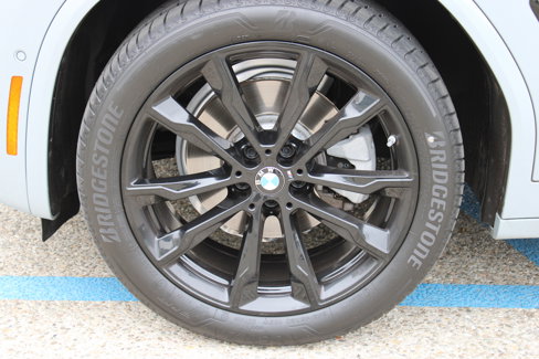 Used 2023 BMW X4 xDrive30i w/ M Sport Package image 12
