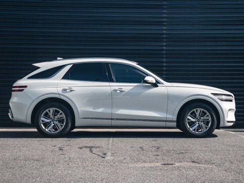 Used 2022 Genesis GV70 2.5T image 10