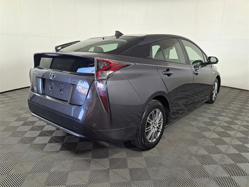 Used 2018 Toyota Prius Three image 10