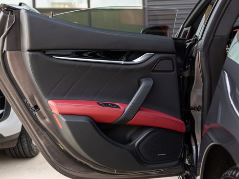 Used 2023 Maserati Ghibli Modena image 36