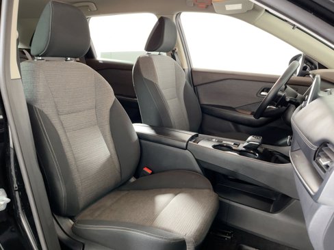 Used 2023 Nissan Rogue SV image 25