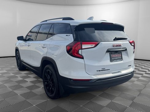 Used 2022 GMC Terrain SLT w/ Infotainment Package II image 5