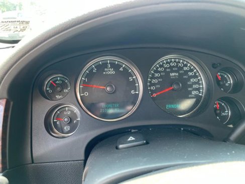 Used 2008 GMC Yukon XL Denali image 16