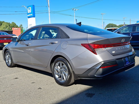 Used 2024 Hyundai Elantra SEL image 6