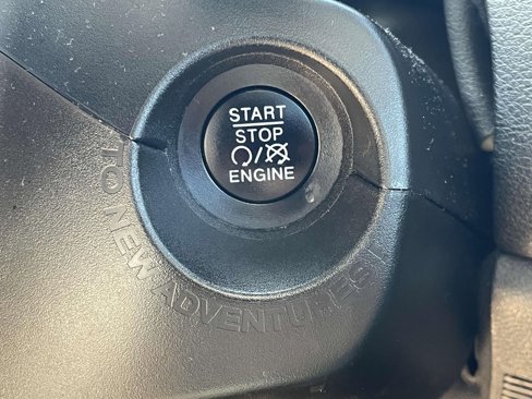 Used 2022 Jeep Renegade Latitude w/ Sun/Sound Group image 25