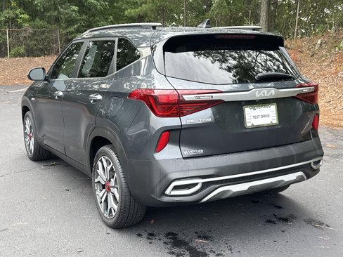 Used 2022 Kia Seltos SX w/ Sunroof Package image 6