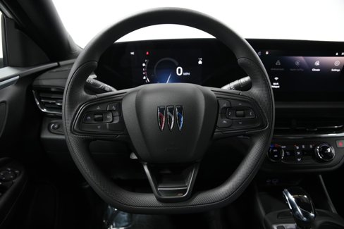 New 2025 Buick Envista Preferred image 30