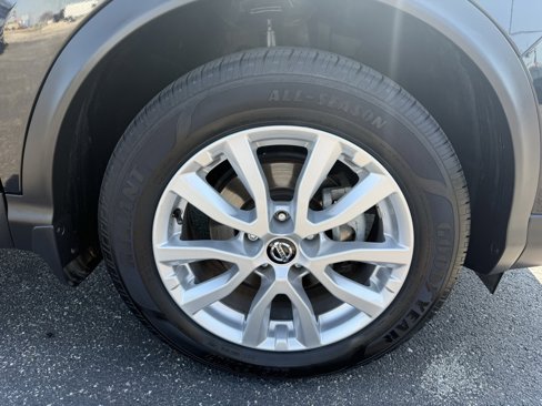 Used 2020 Nissan Rogue Sport SV w/ All-Weather Package image 29