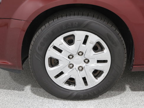 Used 2018 Dodge Grand Caravan SE image 21