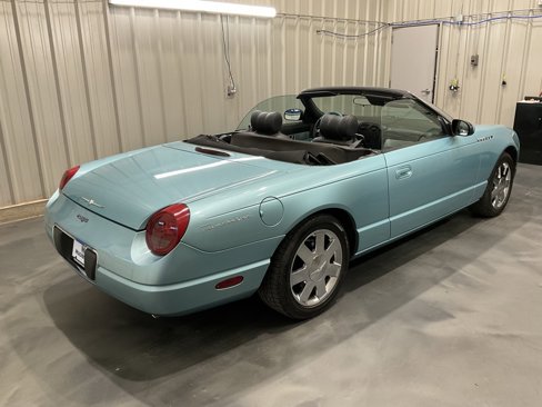 Used 2002 Ford Thunderbird image 23