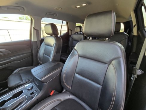 Used 2021 Chevrolet Traverse Premier image 10