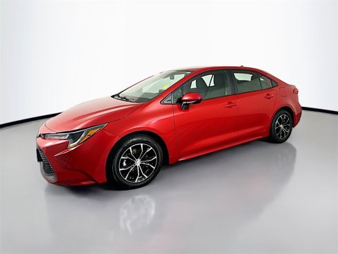 Used 2021 Toyota Corolla LE image 5