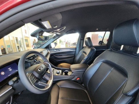 Certified 2024 Jeep Grand Cherokee Limited image 28