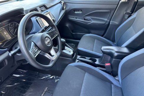 Used 2023 Nissan Versa SV image 10