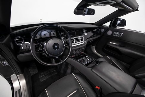 Used 2018 Rolls-Royce Dawn image 5