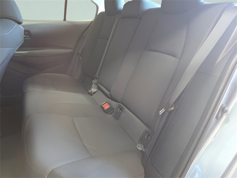 Used 2022 Toyota Corolla LE image 17