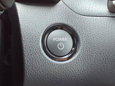 New 2025 Toyota Camry SE image 23
