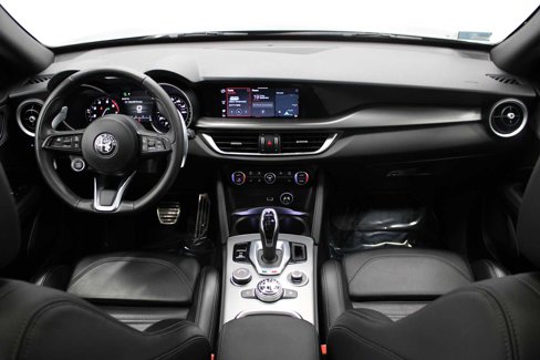 Used 2022 Alfa Romeo Stelvio Veloce image 19