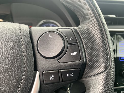 Used 2017 Toyota Corolla LE image 20