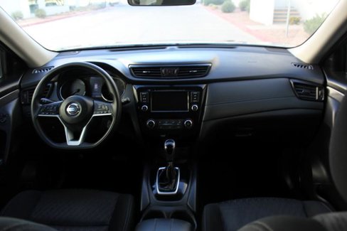 Used 2018 Nissan Rogue S image 16