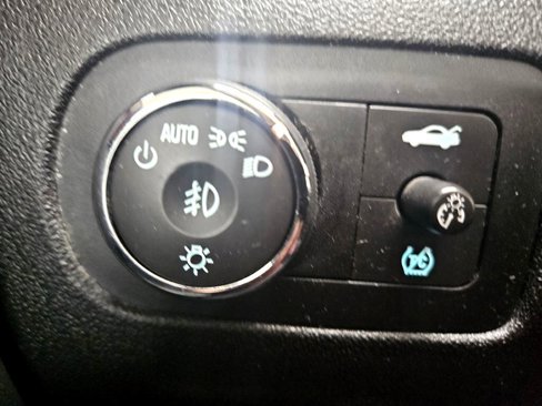 Used 2011 Chevrolet Impala LT image 17