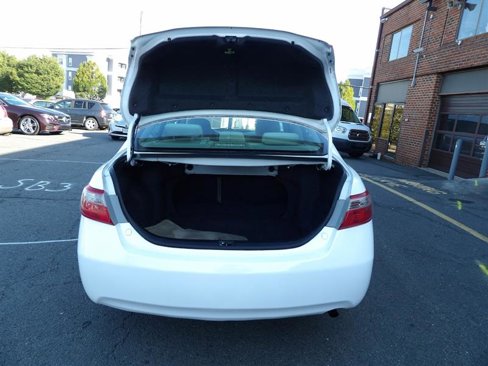 Used 2009 Toyota Camry LE image 15