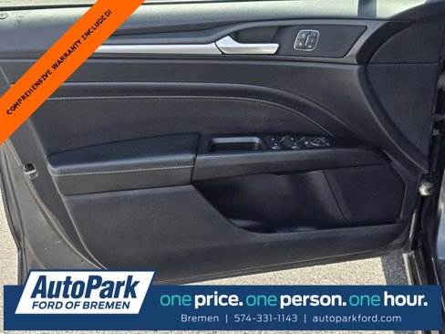 Used 2020 Ford Fusion Titanium image 16