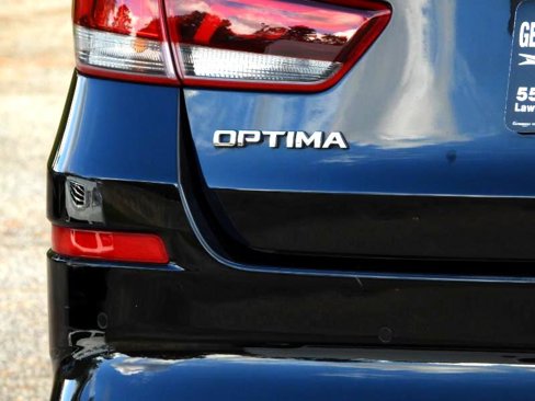 Used 2019 Kia Optima EX image 9