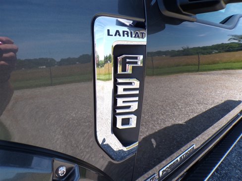 Used 2017 Ford F250 Lariat w/ Lariat Ultimate Package image 21