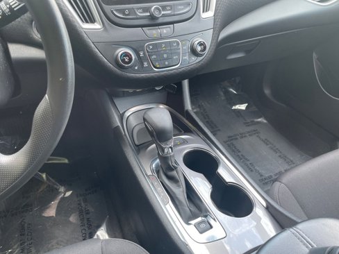 Used 2024 Chevrolet Malibu LT image 37