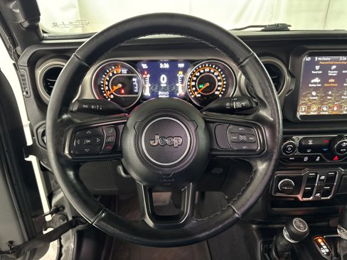 Used 2021 Jeep Gladiator Willys image 22